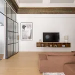 Unique 3 Bedroom In Vibrant Frederiksberg *