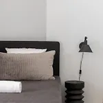 Unique 3 Bedroom In Vibrant Frederiksberg Apartmán *