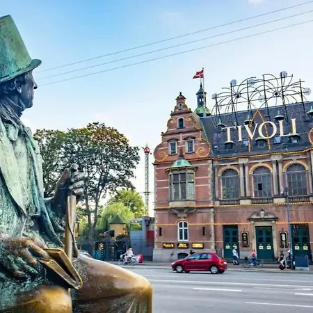 Unique 3 Bedroom In Vibrant Frederiksberg Apartmán Kodaň