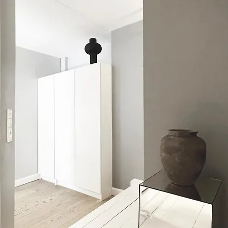 Unique 3 Bedroom In Vibrant Frederiksberg *