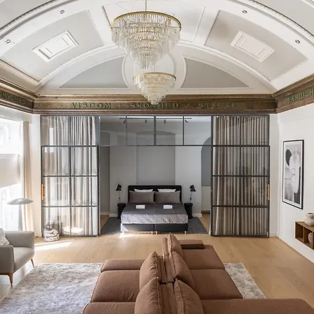 Unique 3 Bedroom In Vibrant Frederiksberg