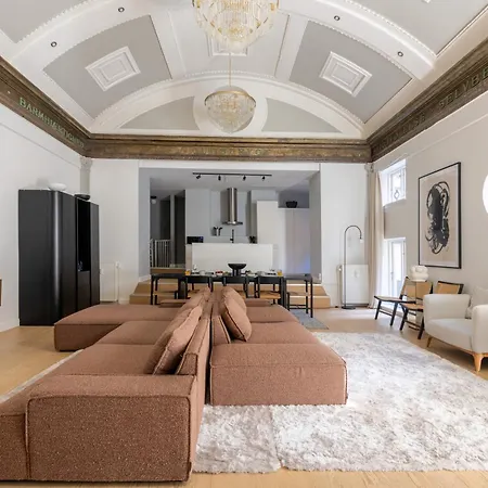 Unique 3 Bedroom In Vibrant Frederiksberg Apartment
