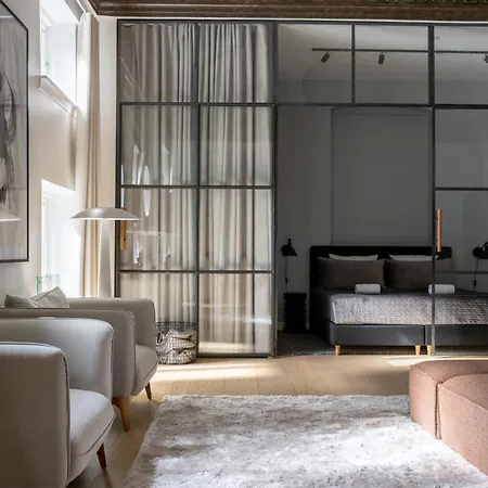 Unique 3 Bedroom In Vibrant Frederiksberg *