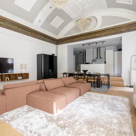 Apartment Unique 3 Bedroom In Vibrant Frederiksberg