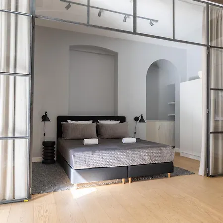 Unique 3 Bedroom In Vibrant Frederiksberg