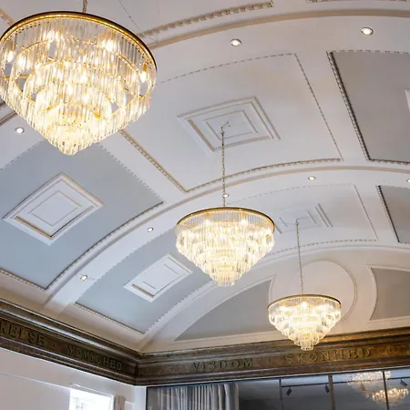 Apartamento Unique 3 Bedroom In Vibrant Frederiksberg Copenhague