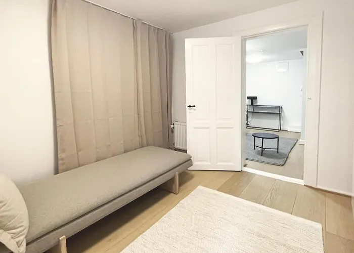 Unique 3 Bedroom In Vibrant Frederiksberg Lejlighed