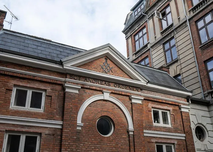 아파트 Unique 3 Bedroom In Vibrant Frederiksberg *
