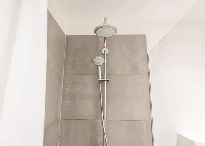 Unique 3 Bedroom In Vibrant Frederiksberg Lejlighed