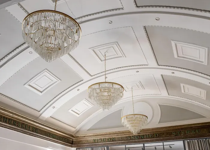 Unique 3 Bedroom In Vibrant Frederiksberg Lejlighed København