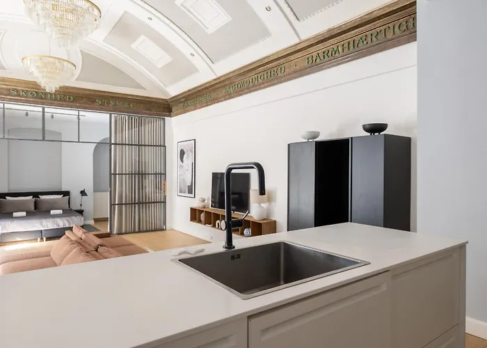 아파트 Unique 3 Bedroom In Vibrant Frederiksberg 코펜하겐